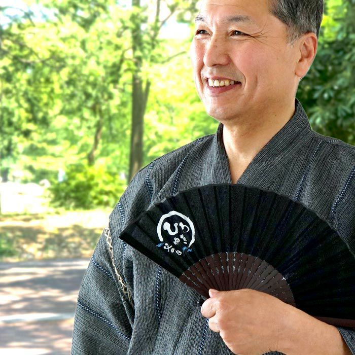 名入れ天然石チャーム付き扇子