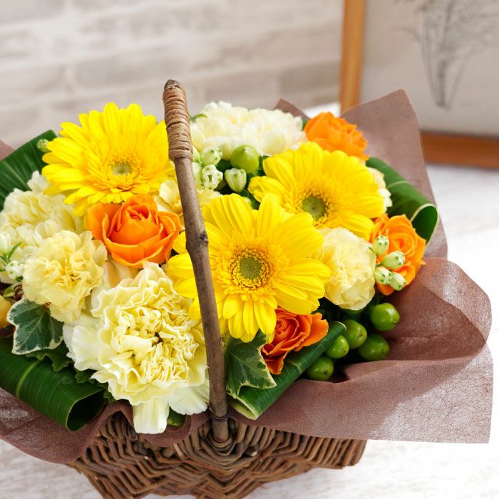 バスケットフラワーアレンジメント